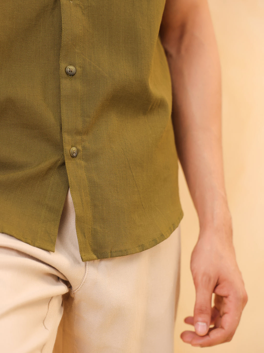 Olive Breeze Men’s Classic Short-Sleeve Shirt