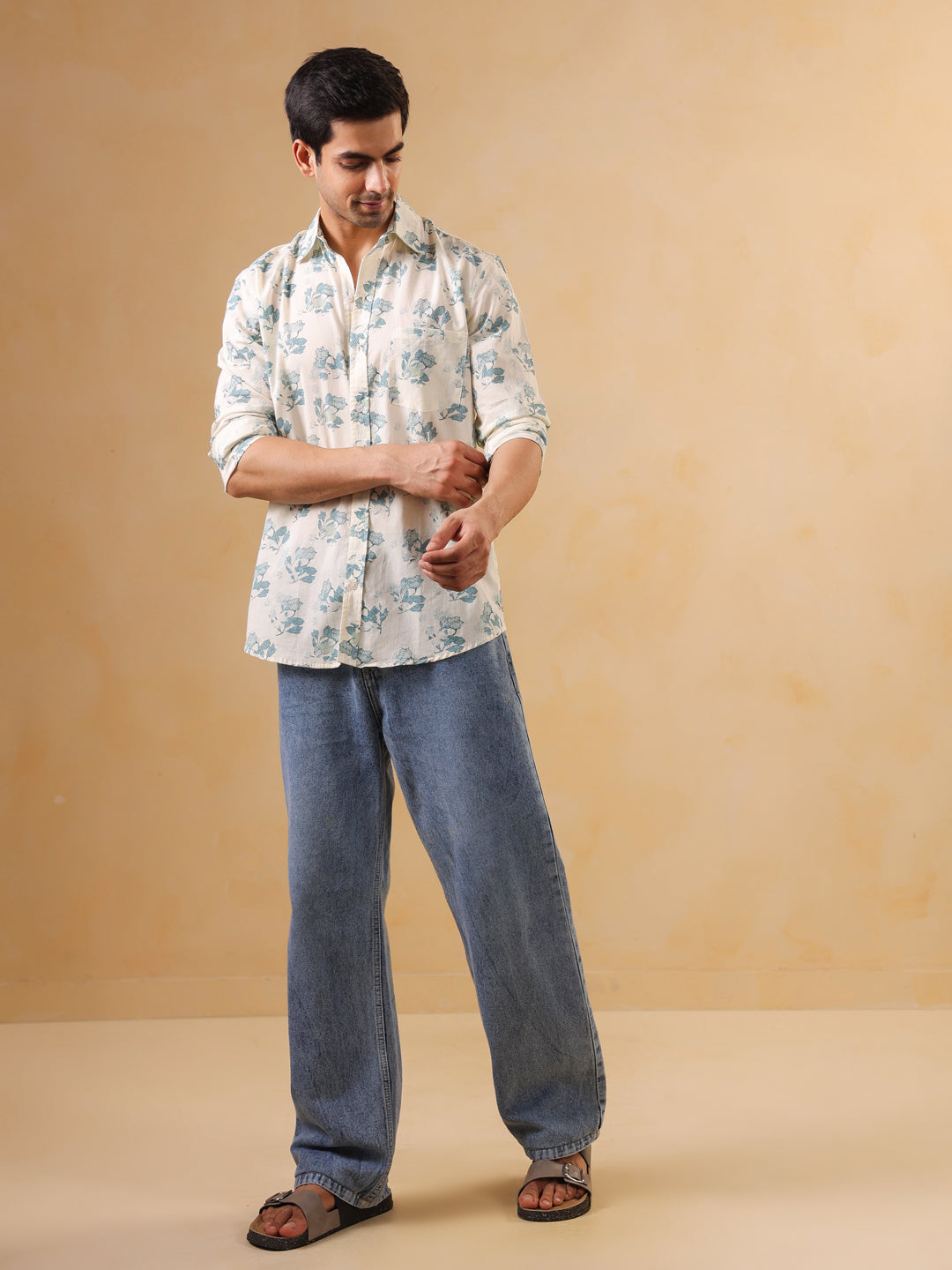 Men's White & Blue Botanical Print Full Sleeve Shirt