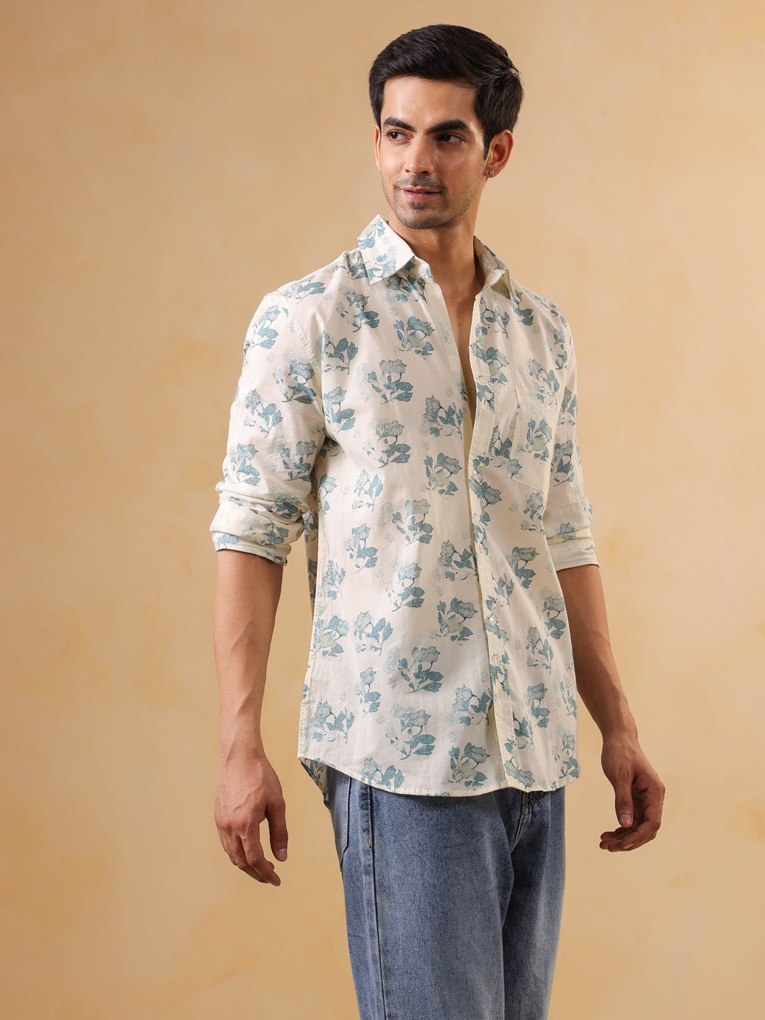 Men's White & Blue Botanical Print Full Sleeve Shirt