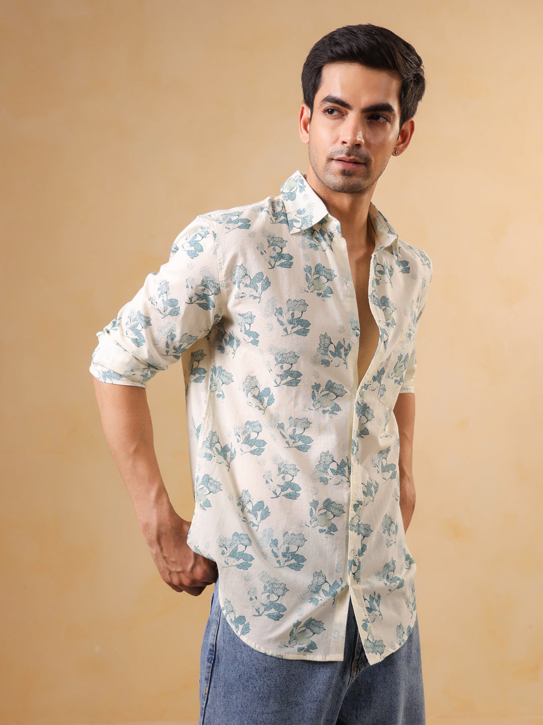 Men's White & Blue Botanical Print Full Sleeve Shirt