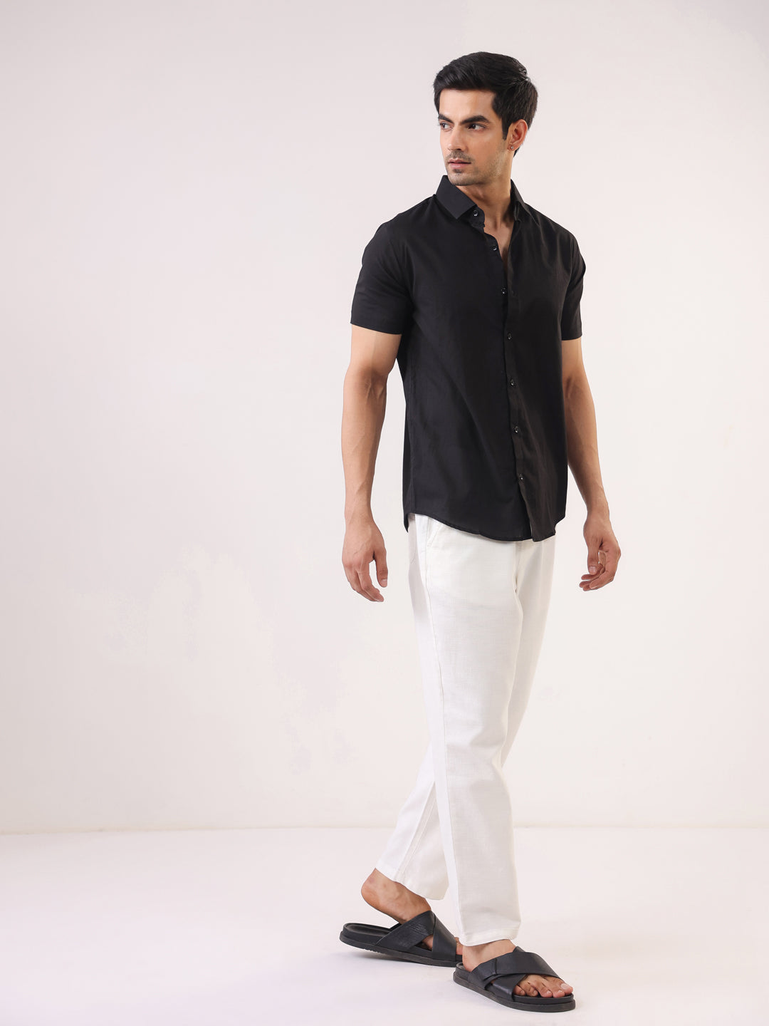 Men's Solid Black Short Sleeve Casual Shirt