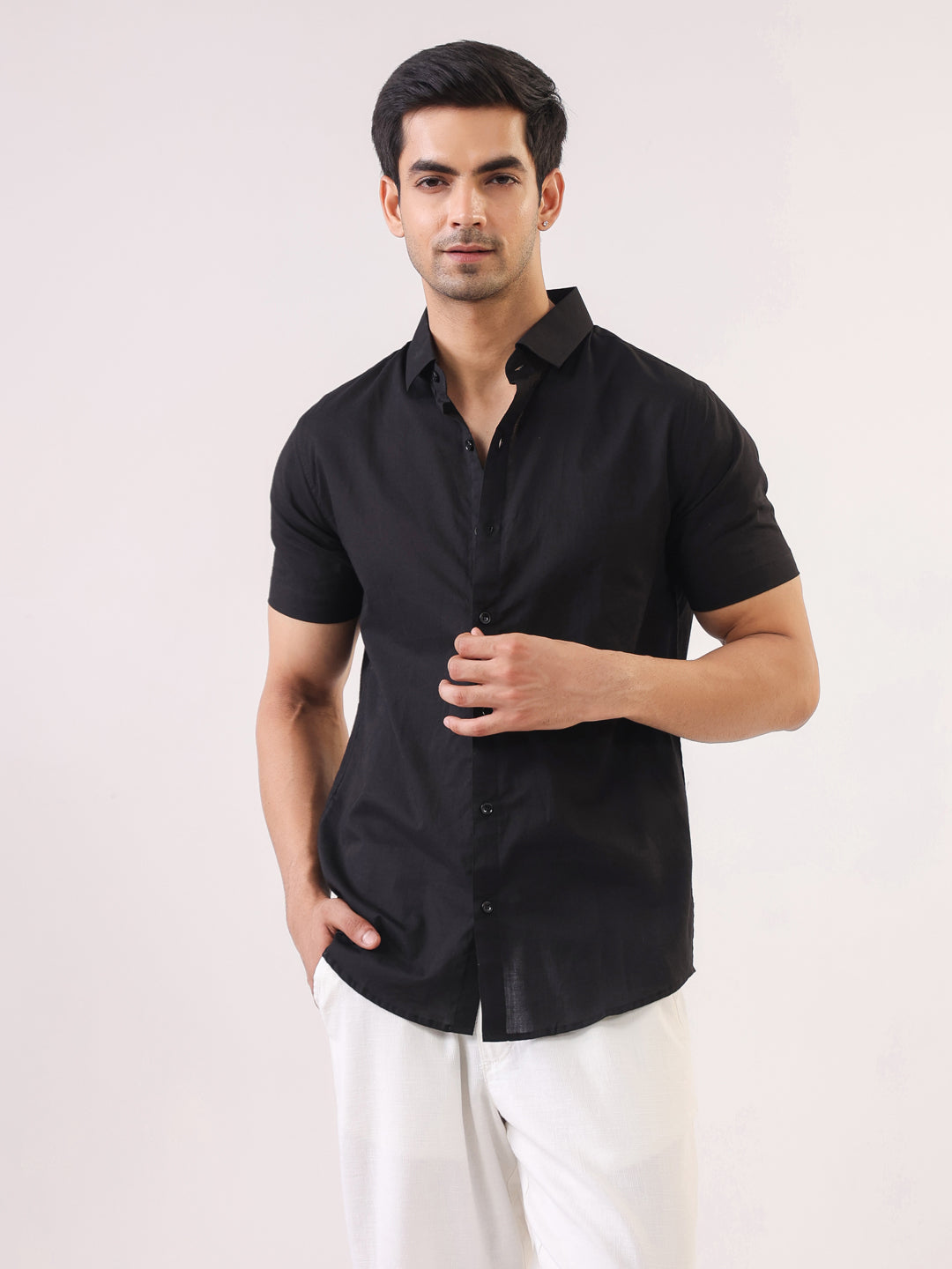 Men's Solid Black Short Sleeve Casual Shirt