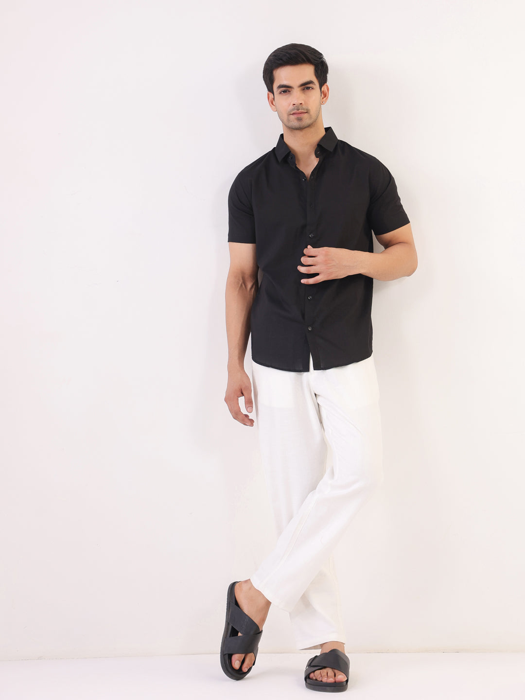 Men's Solid Black Short Sleeve Casual Shirt