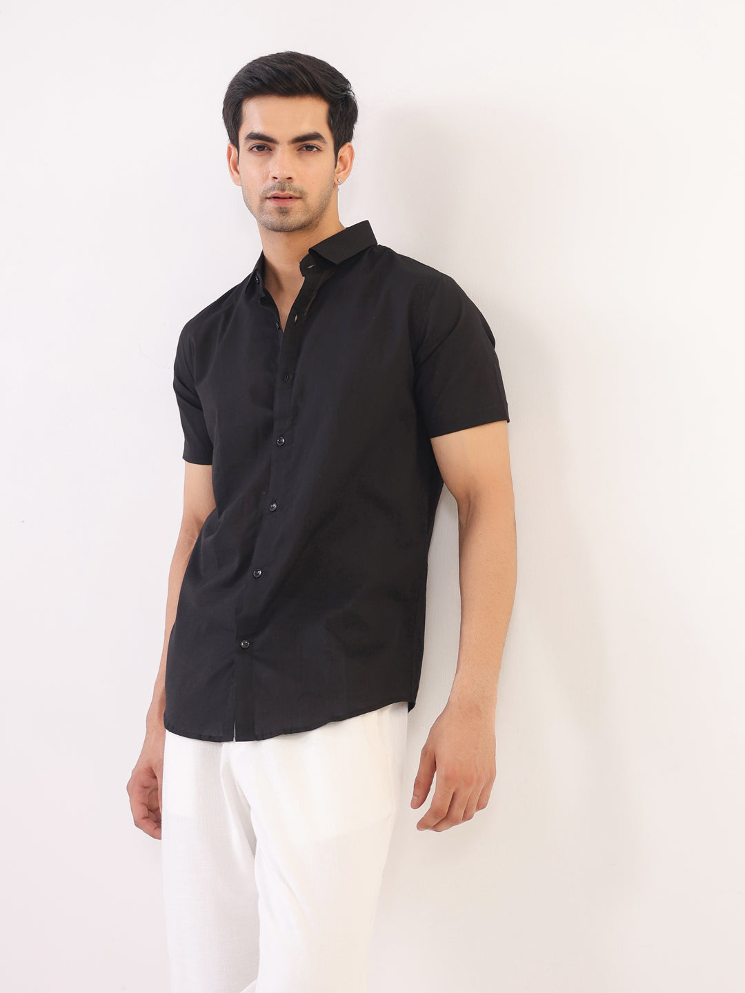 Men's Solid Black Short Sleeve Casual Shirt