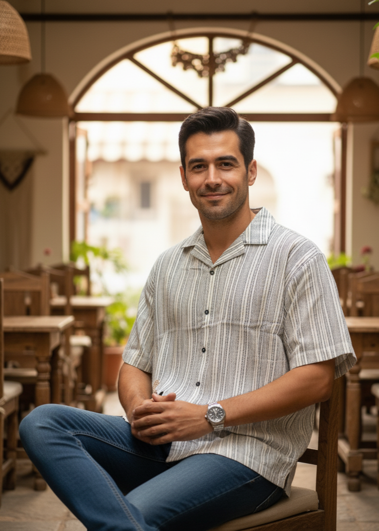 Men’s Relaxed Fit Striped Resort Shirt with Embroidered Detail